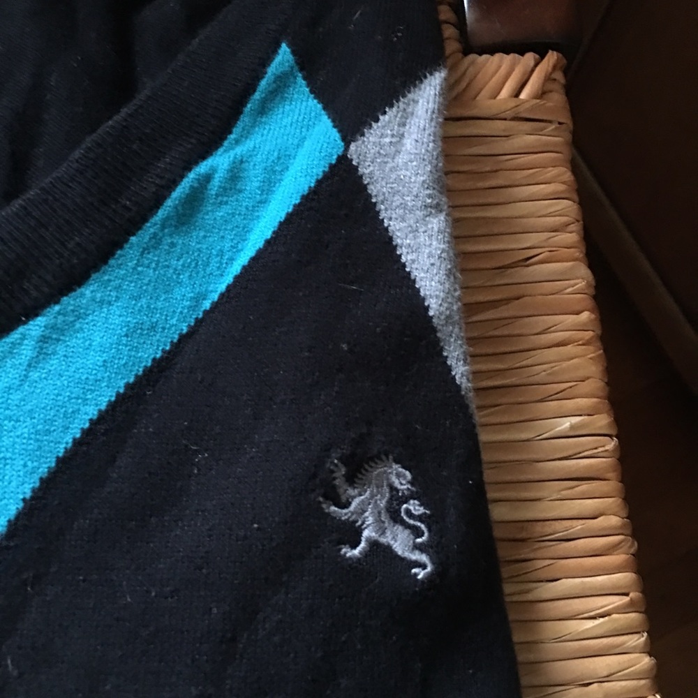Sweater - Picture 2 of 4
